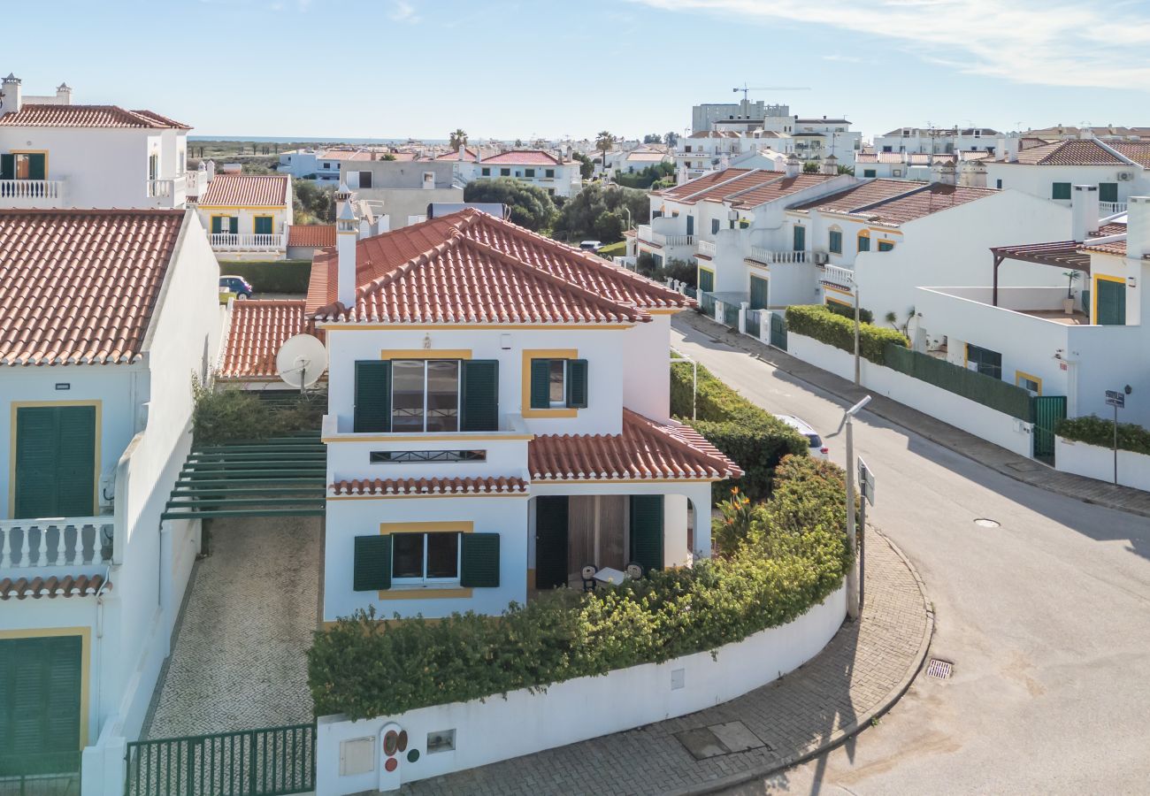 Villa en Altura - VILLA DO REGATO, Beach Village