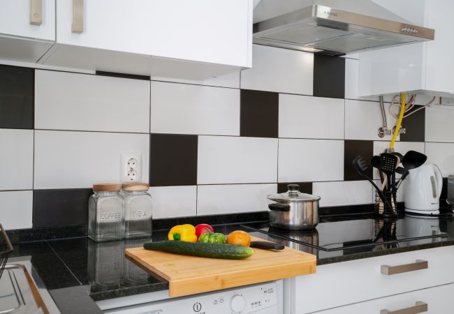 Casa adosada en Fuseta - CASA CHAMELEON, Upper Town  Casa adosada en Fuseta - CASA CHAMELEON, Upper Town