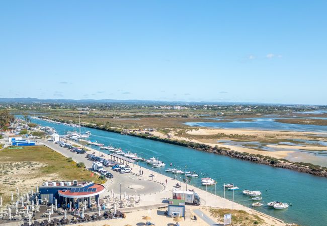 Casa adosada en Fuseta - CASA CHAMELEON, Upper Town  Casa adosada en Fuseta - CASA CHAMELEON, Upper Town