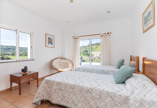 Villa en Santa Catarina Fonte Bispo - VILLA SERENA, Morenos Villa en Santa Catarina Fonte Bispo - VILLA SERENA, Morenos