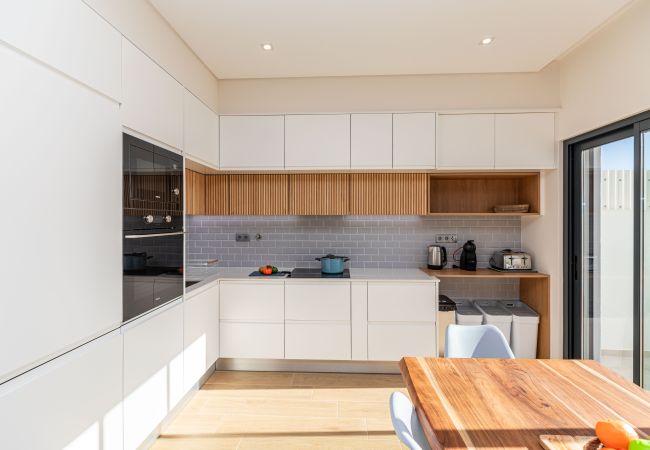 Casa adosada en Fuseta - CASA MARGARIDA, Arte Nova Casa adosada en Fuseta - CASA MARGARIDA, Arte Nova