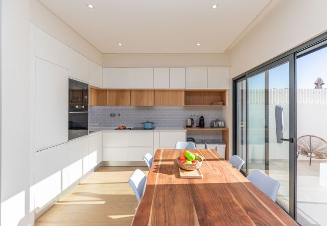 Casa adosada en Fuseta - CASA MARGARIDA, Arte Nova Casa adosada en Fuseta - CASA MARGARIDA, Arte Nova