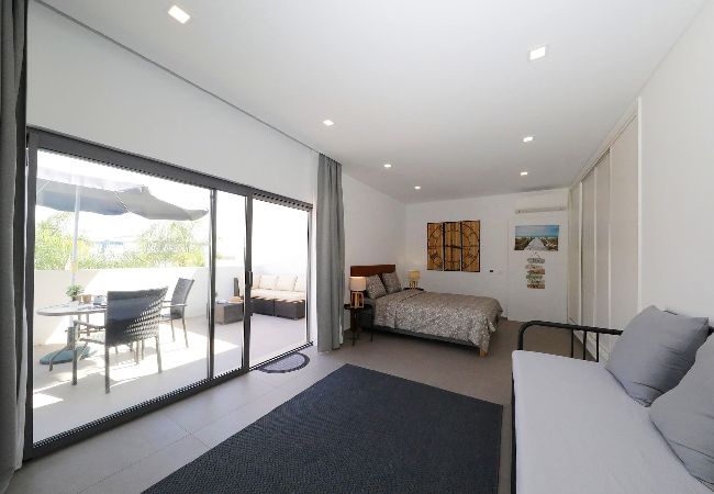 Appartement à Tavira - PEROGIL SUITES: “POPPY”, Quinta do Perogil Appartement à Tavira - PEROGIL SUITES: “POPPY”, Quinta do Perogil