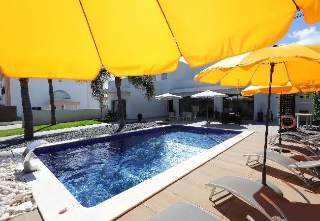 Appartement à Tavira - PEROGIL SUITES: “POPPY”, Quinta do Perogil Appartement à Tavira - PEROGIL SUITES: “POPPY”, Quinta do Perogil