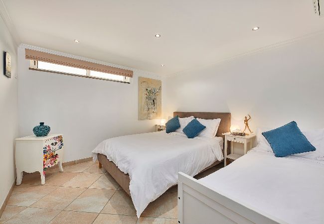 Villa à Tavira - CASA LUA AZUL, Serra da Zorra Villa à Tavira - CASA LUA AZUL, Serra da Zorra