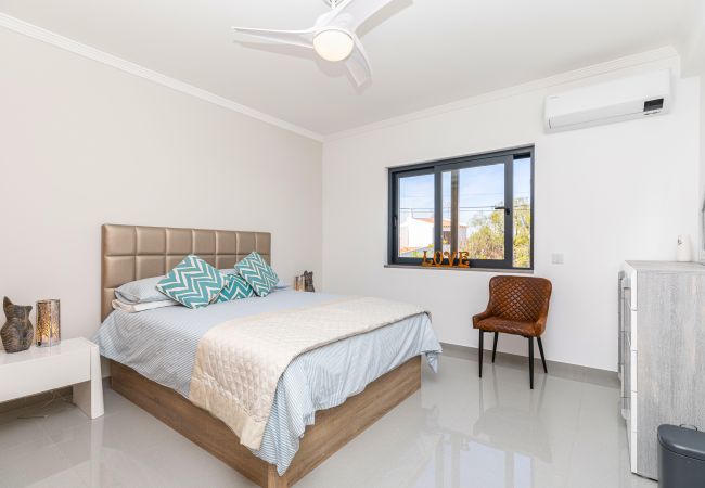 Villa à Tavira - CASA LEAH, Quinta da Barra Villa à Tavira - CASA LEAH, Quinta da Barra