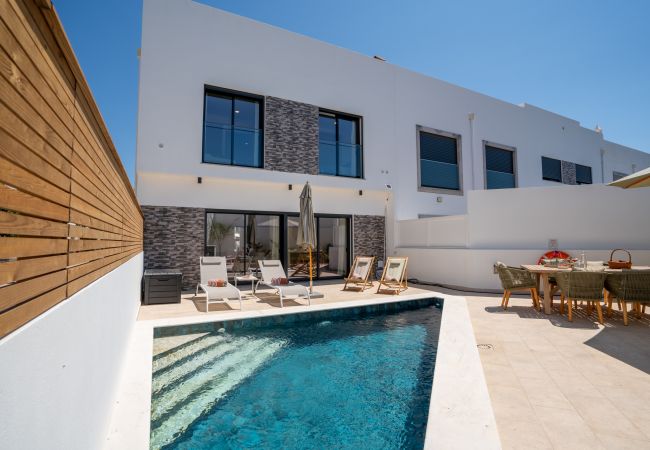 Maison mitoyenne à Moncarapacho - CASA CATARINA, Town Centre Maison mitoyenne à Moncarapacho - CASA CATARINA, Town Centre