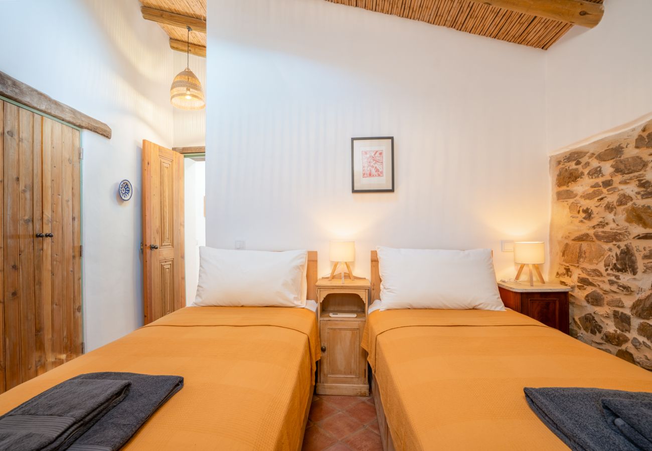 Gîte Rural à Tavira - CASA ANDORINHA, Callebanda Barracol