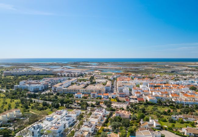 Casa geminada em Tavira - CASA CHEILE, Urbanização Marlin Casa geminada em Tavira - CASA CHEILE, Urbanização Marlin