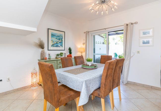 Casa geminada em Tavira - CASA CHEILE, Urbanização Marlin Casa geminada em Tavira - CASA CHEILE, Urbanização Marlin