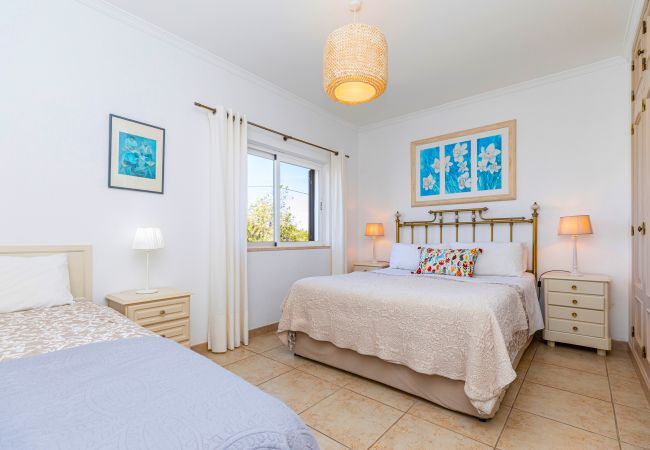 Casa geminada em Tavira - CASA CHEILE, Urbanização Marlin Casa geminada em Tavira - CASA CHEILE, Urbanização Marlin