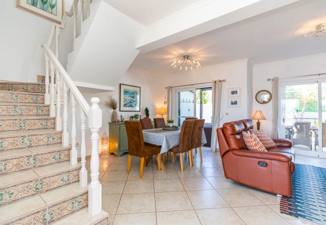 Casa geminada em Tavira - CASA CHEILE, Urbanização Marlin Casa geminada em Tavira - CASA CHEILE, Urbanização Marlin