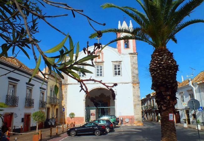 Casa geminada em Tavira - TAVIRA SUITES FIGUEIRA, Town Centre  Casa geminada em Tavira - TAVIRA SUITES FIGUEIRA, Town Centre