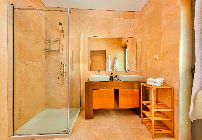 Casa geminada em Tavira - TAVIRA SUITES AMENDOEIRA, Town Centre Casa geminada em Tavira - TAVIRA SUITES AMENDOEIRA, Town Centre