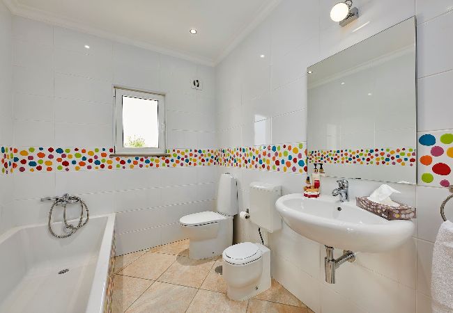 Villa em Tavira - CASA LUA AZUL, Serra da Zorra Villa em Tavira - CASA LUA AZUL, Serra da Zorra