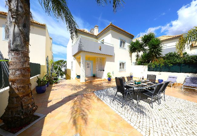 Villa em Tavira - VILLA DENGO, Quinta de Pegada Villa em Tavira - VILLA DENGO, Quinta de Pegada
