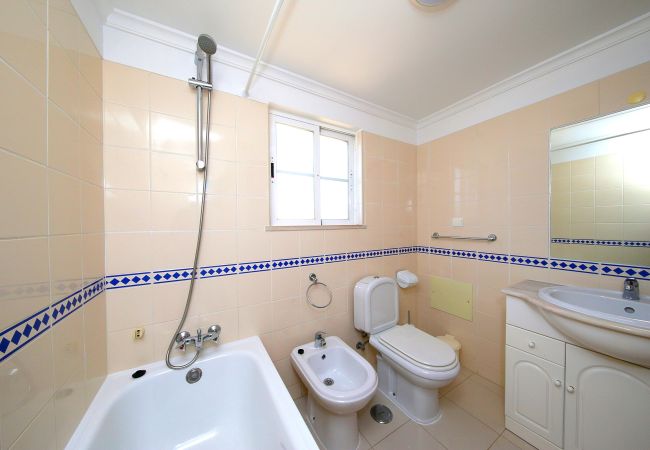 Casa geminada em Tavira - CASA TEDI, Quinta do Perogil Casa geminada em Tavira - CASA TEDI, Quinta do Perogil