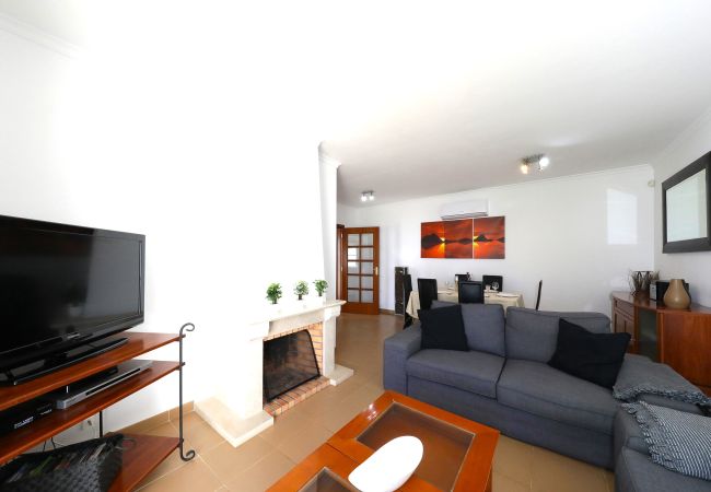 Casa geminada em Tavira - CASA TEDI, Quinta do Perogil Casa geminada em Tavira - CASA TEDI, Quinta do Perogil