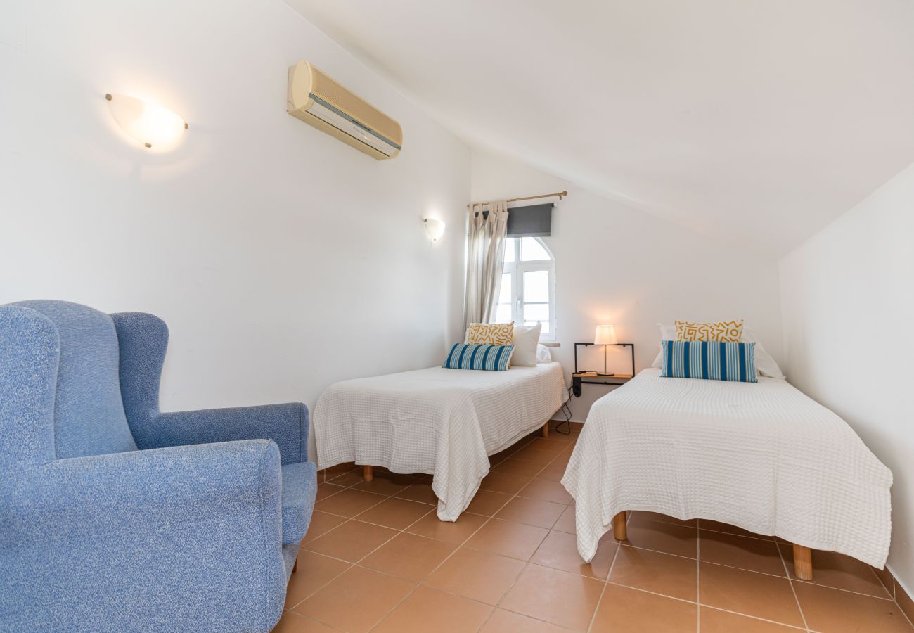 Casa geminada em Tavira - CASA DO ALTO, Quinta do Perogil