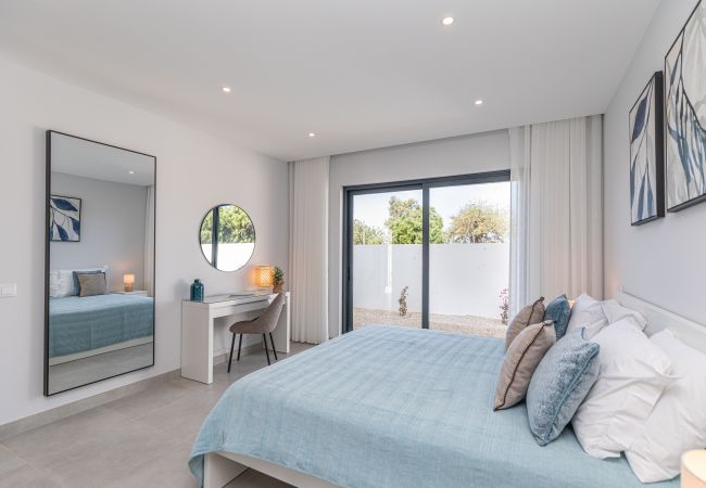 Villa em Tavira - VILLA MIA, Quinta da Foz  Villa em Tavira - VILLA MIA, Quinta da Foz