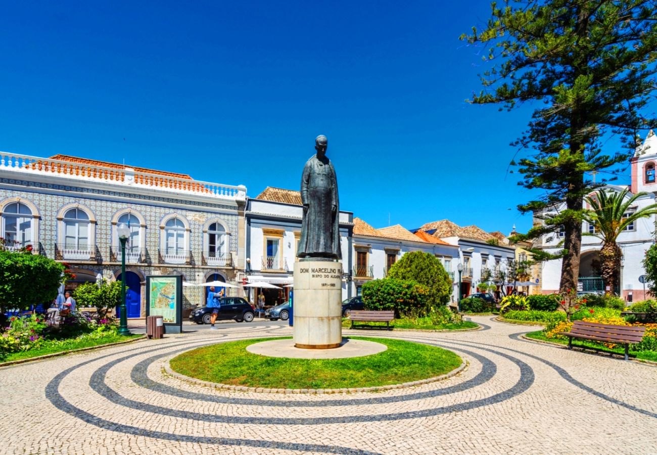 Casa geminada em Tavira - TAVIRA SUITES ALFARROBEIRA, Town Centre