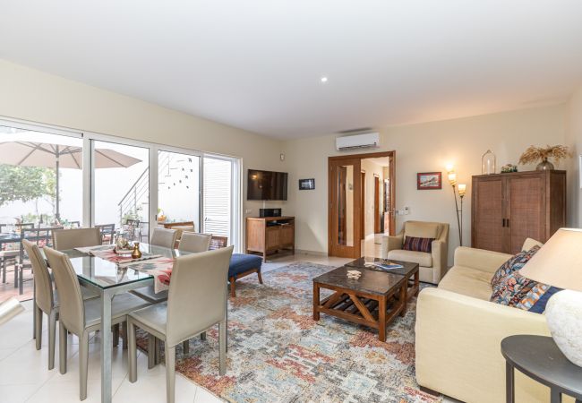 Villa in Tavira - VILLA AVENIDA, Town Centre Villa in Tavira - VILLA AVENIDA, Town Centre