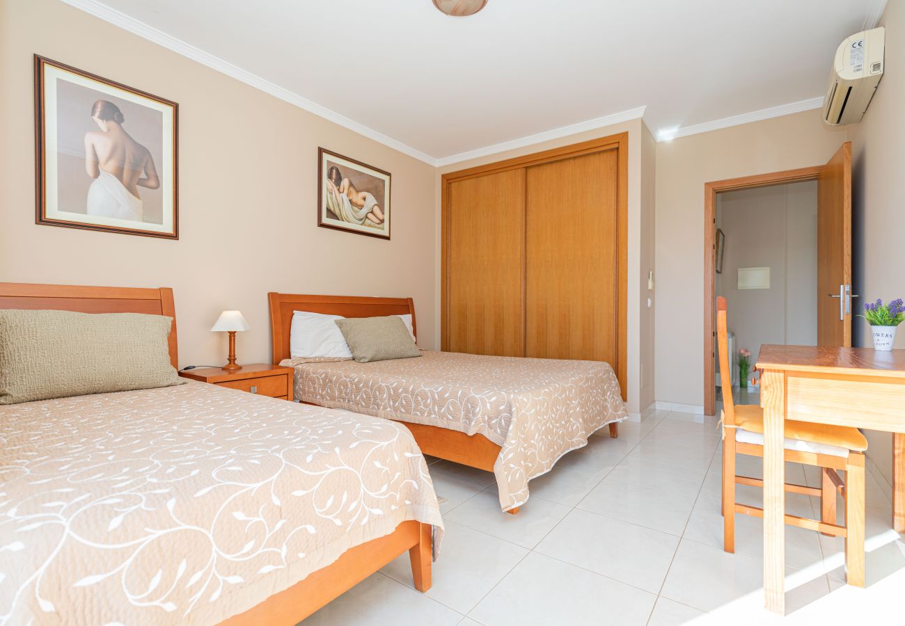 Villa in Altura - VILLA DO REGATO, Beach Village