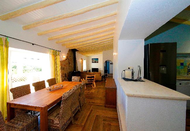 Villa in Santa Catarina Fonte Bispo - VILLA LARANJEIRA, Santa Catarina Villa in Santa Catarina Fonte Bispo - VILLA LARANJEIRA, Santa Catarina