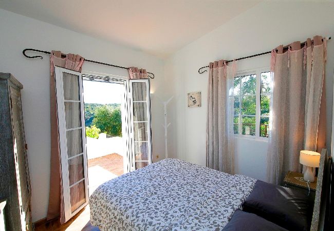 Villa in Santa Catarina Fonte Bispo - VILLA LARANJEIRA, Santa Catarina Villa in Santa Catarina Fonte Bispo - VILLA LARANJEIRA, Santa Catarina