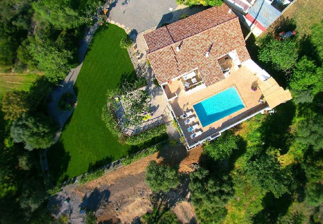 Villa in Santa Catarina Fonte Bispo - VILLA LARANJEIRA, Santa Catarina Villa in Santa Catarina Fonte Bispo - VILLA LARANJEIRA, Santa Catarina