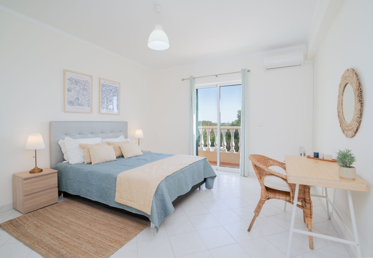 Terraced House in Fuseta - CASA CHAMELEON, Upper Town