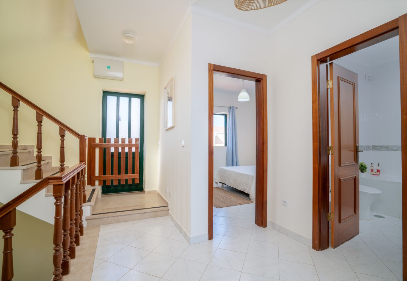 Terraced House in Fuseta - CASA CHAMELEON, Upper Town