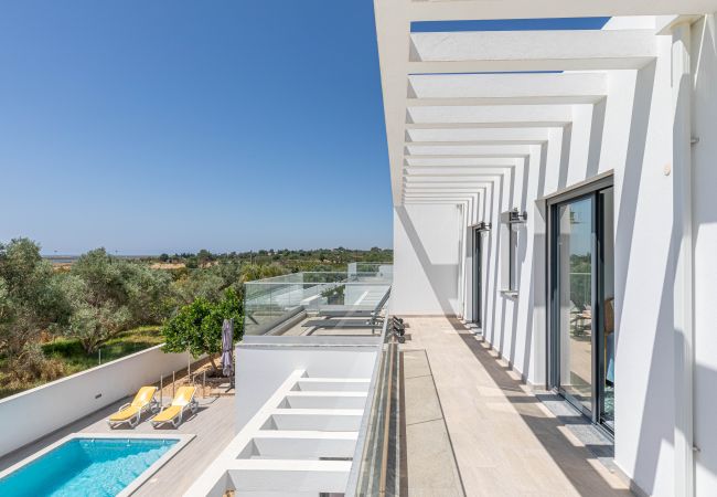 Villa in Santa Luzia - CASA BRANCA (B), Fishing Village  Villa in Santa Luzia - CASA BRANCA (B), Fishing Village