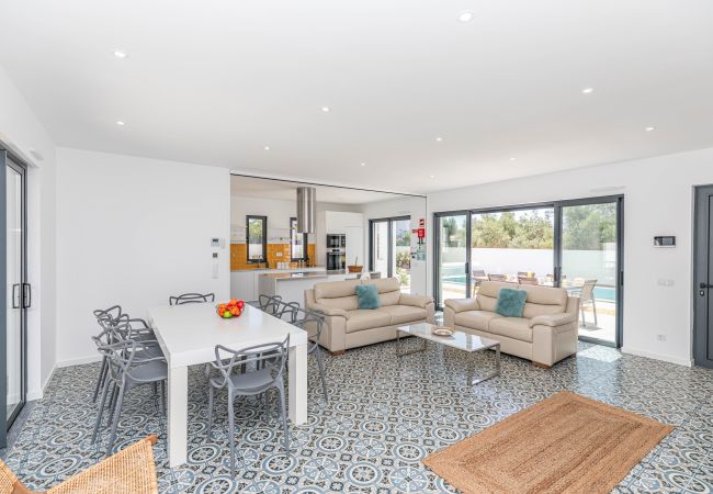 Villa in Santa Luzia - CASA BRANCA (B), Fishing Village  Villa in Santa Luzia - CASA BRANCA (B), Fishing Village