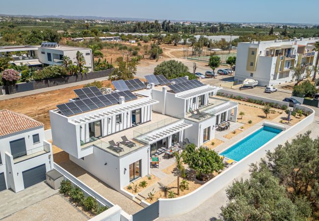 Villa in Santa Luzia - CASA BRANCA (B), Fishing Village  Villa in Santa Luzia - CASA BRANCA (B), Fishing Village