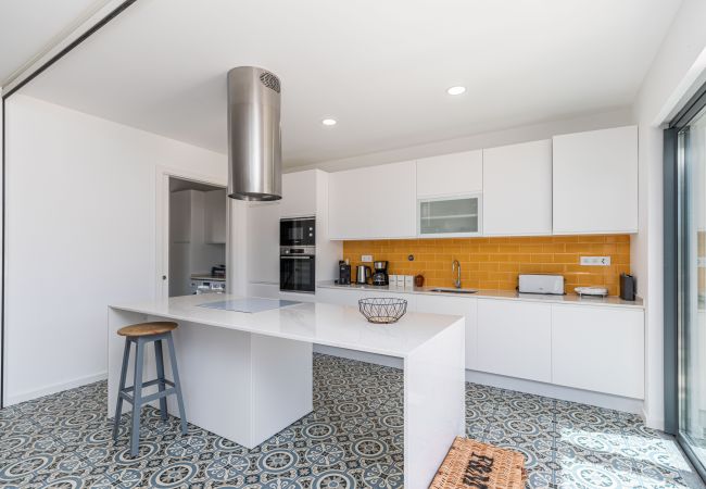 Villa in Santa Luzia - CASA BRANCA 7 BED, Fishing Village Villa in Santa Luzia - CASA BRANCA 7 BED, Fishing Village