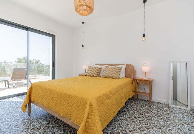 Villa in Santa Luzia - CASA BRANCA 7 BED, Fishing Village Villa in Santa Luzia - CASA BRANCA 7 BED, Fishing Village