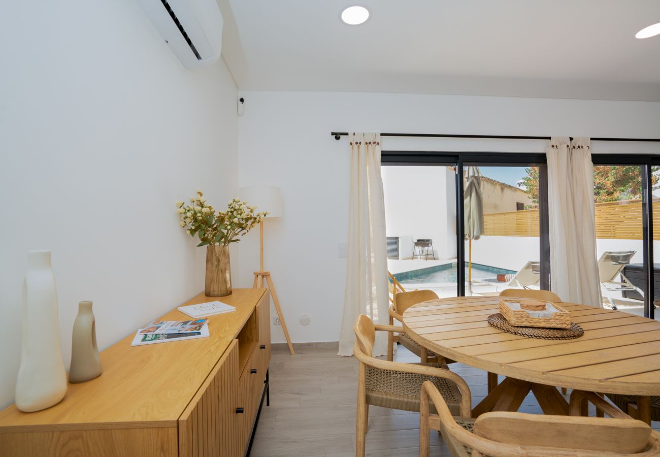 Terraced House in Moncarapacho - CASA CATARINA, Town Centre