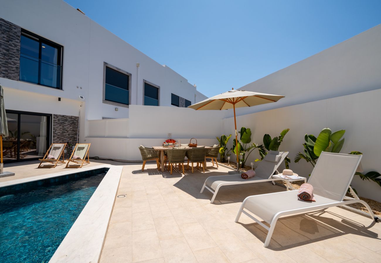 Terraced House in Moncarapacho - CASA CATARINA, Town Centre