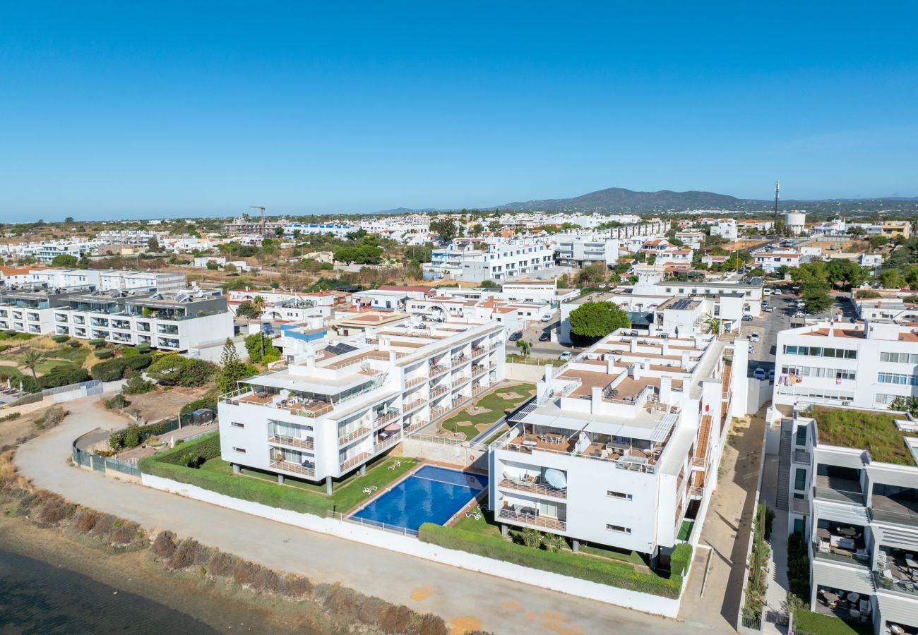 Apartment in Fuseta - APARTMENT BRISA DA RIA, Formosa Village