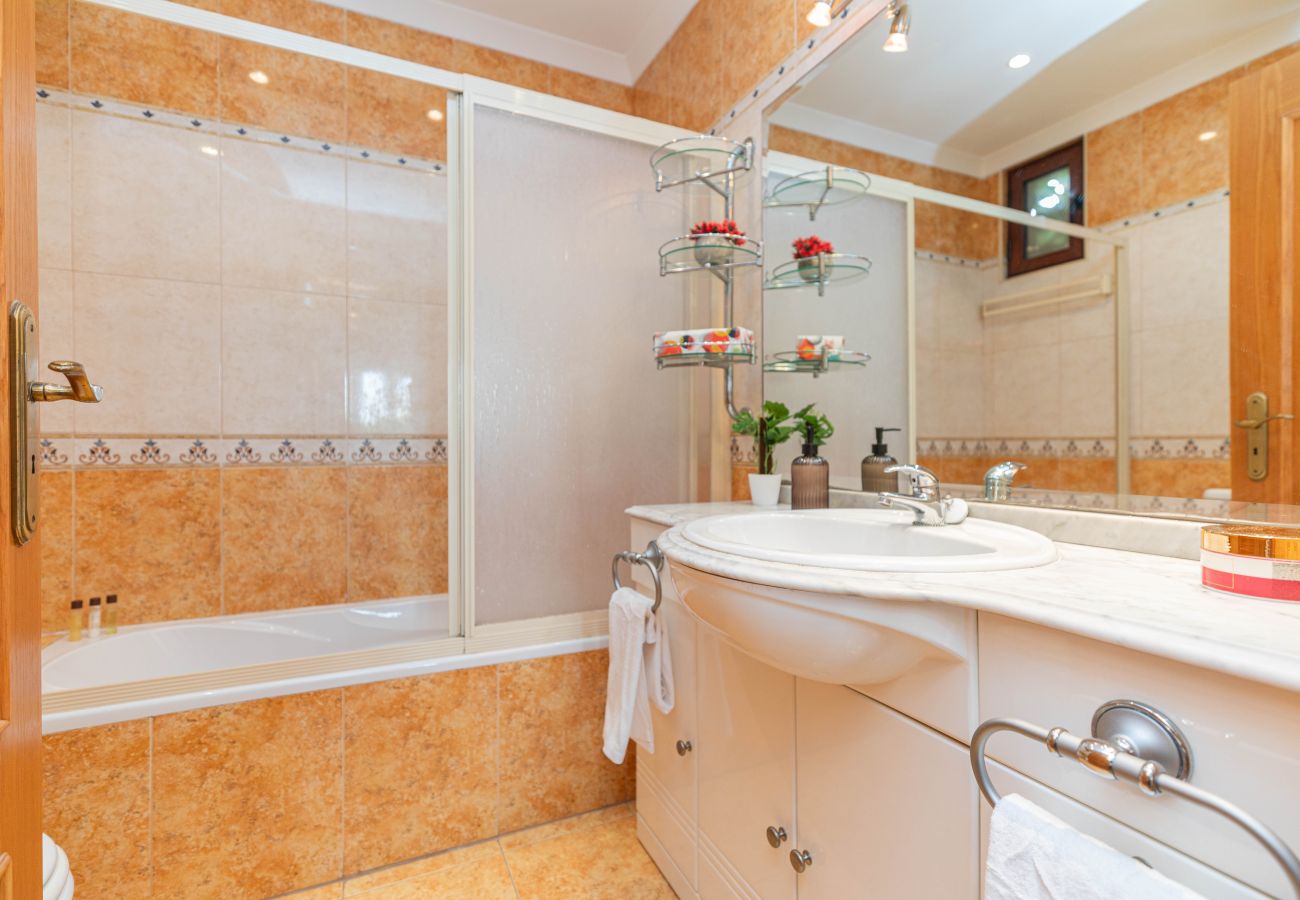 Terraced House in Tavira - CASA NAUTICA, Town Centre