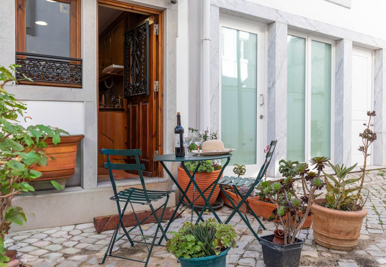 Terraced House in Tavira - CASA NAUTICA, Town Centre