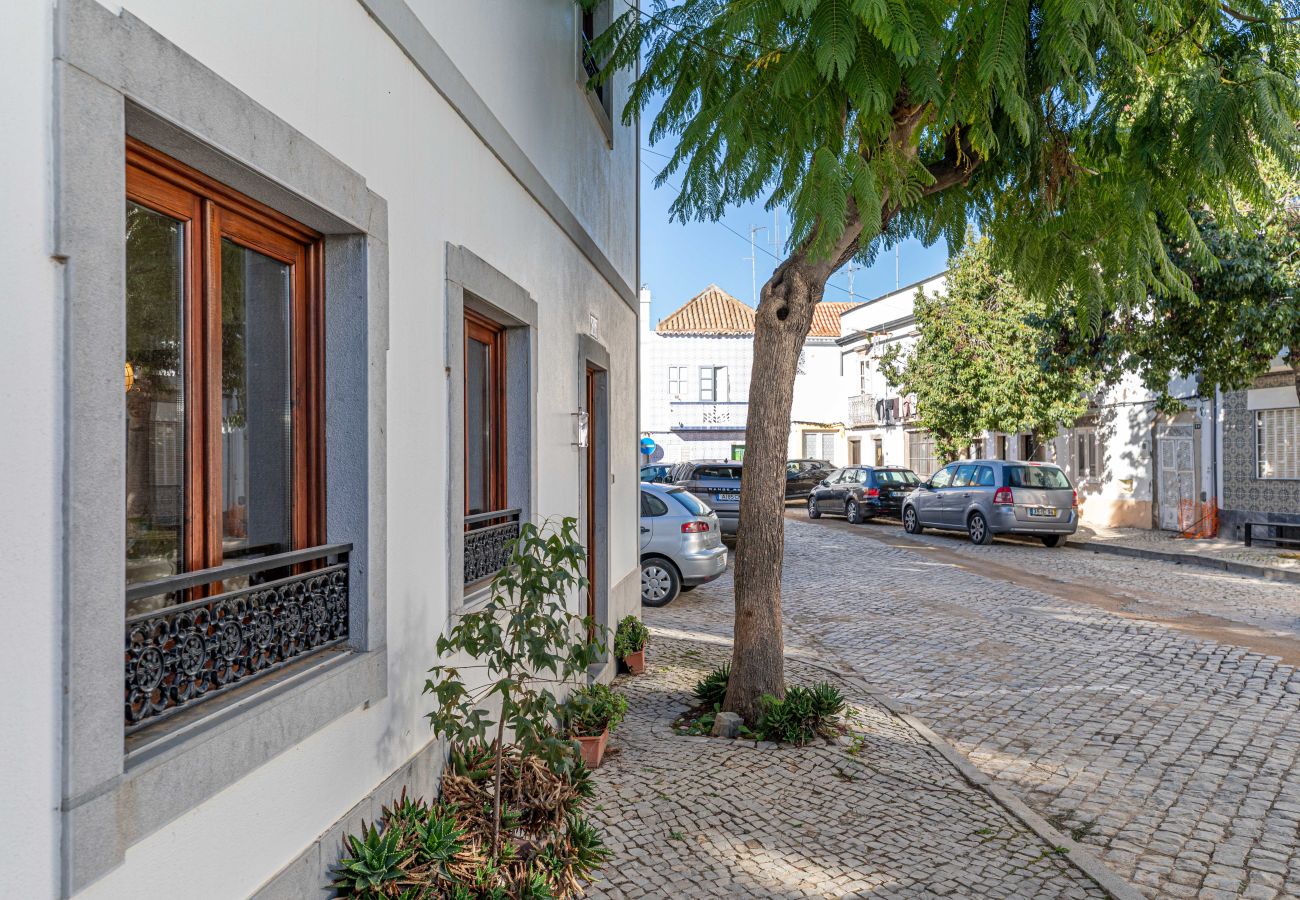 Terraced House in Tavira - CASA NAUTICA, Town Centre
