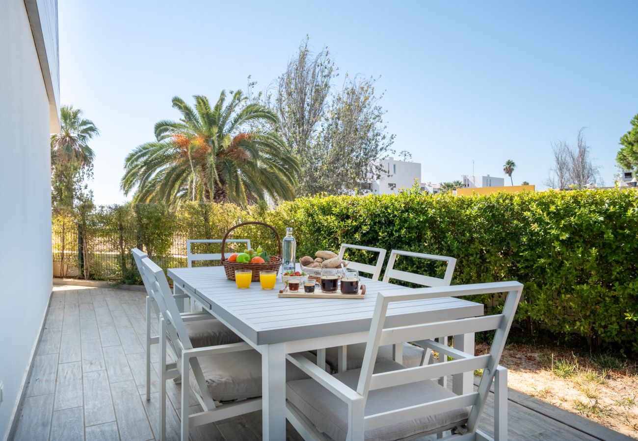 Apartment in Tavira - APARTMENT MONTE CARLO, Cabanas Fishing Village