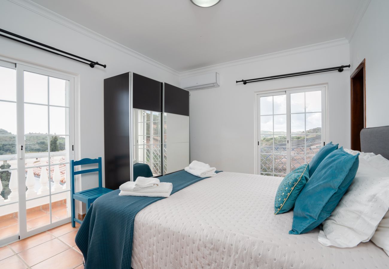 Villa in Tavira - CASA LIMOEIRO, Solteiras, Near Tavira