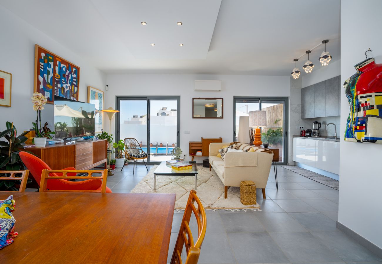 Villa in Moncarapacho - CASA RIA, Praia Dos Cavacos, Nr Olhão