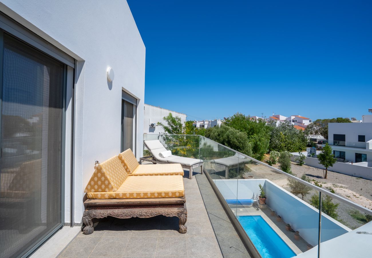 Villa in Moncarapacho - CASA RIA, Praia Dos Cavacos, Nr Olhão