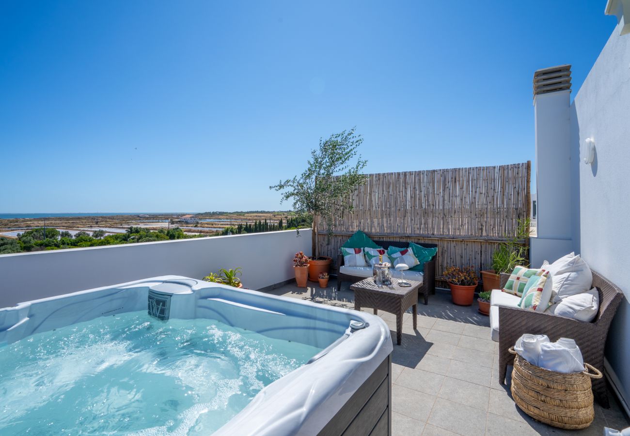 Villa in Moncarapacho - CASA RIA, Praia Dos Cavacos, Nr Olhão